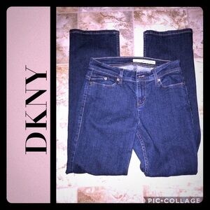 DKNY 6S Dark Jeans Boot Cut   S2